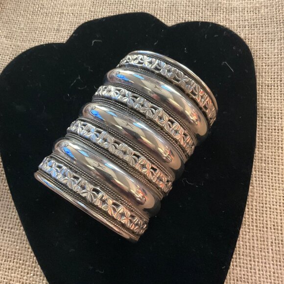 Wide Silver Cuff Bracelet With Intricate Floral Pattern Design For Women - Picture 12 of 14